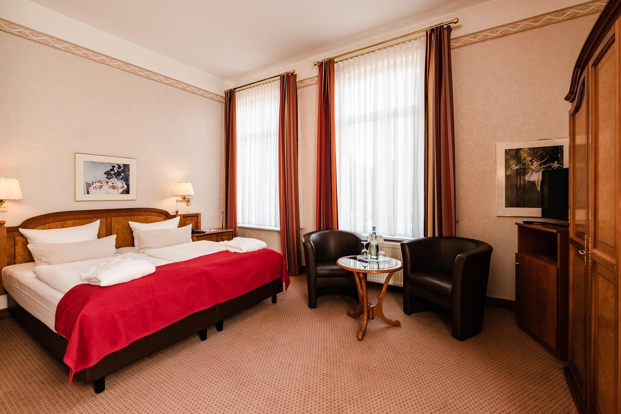 באד צווישנהם Das 53°Hotel מראה חיצוני תמונה